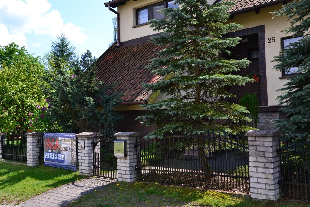 Gosciniec Yaga Bed & Breakfast Wilkasy Bagian luar foto