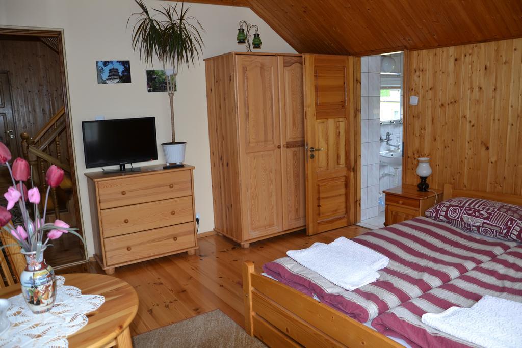 Gosciniec Yaga Bed & Breakfast Wilkasy Bagian luar foto